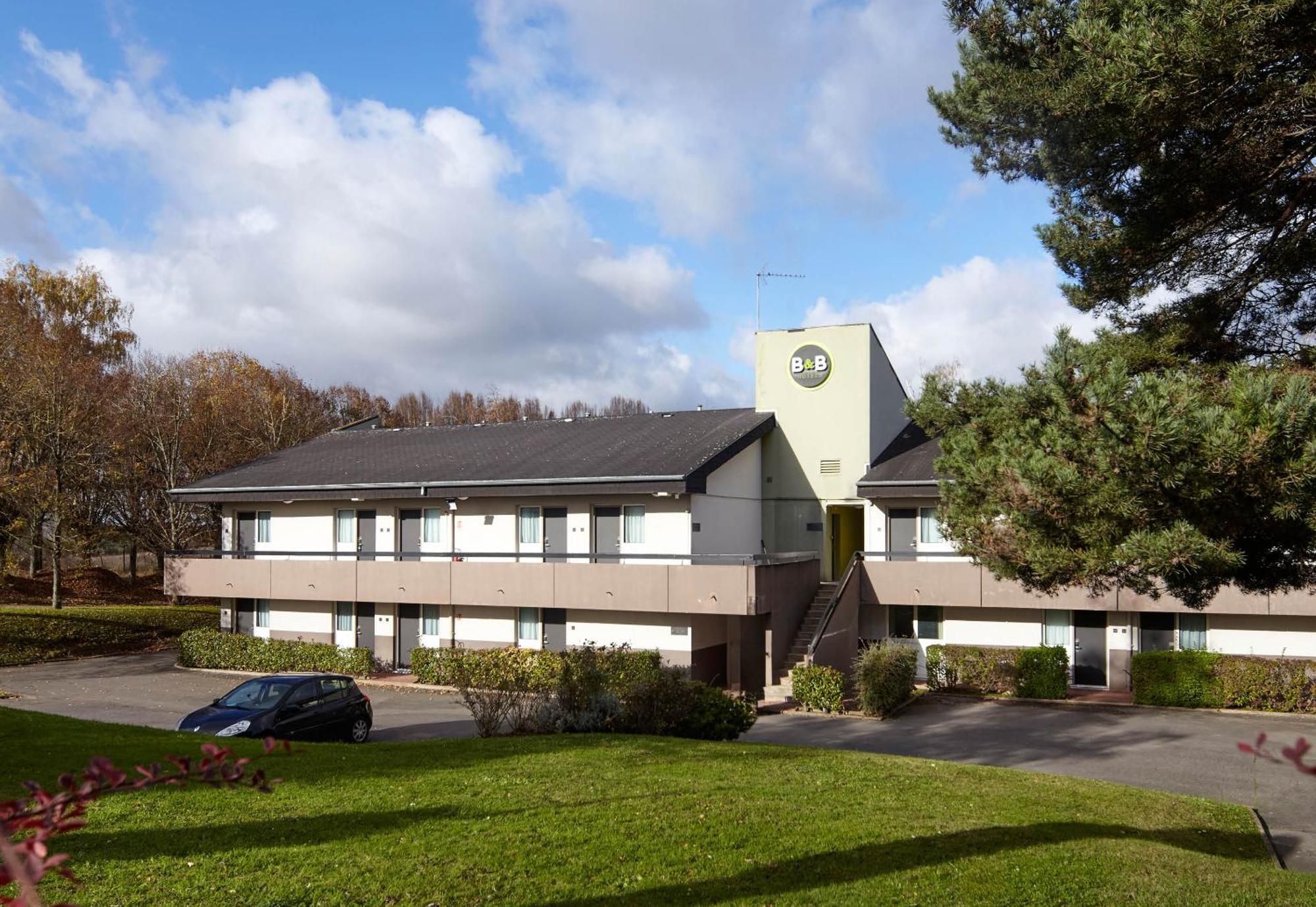 B&B Hotel Saclay Exteriör bild